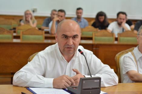 Regulamentul privind înălţimea clădirilor: Primarul Ilie Bolojan, acuzat de stalinism şi comparat cu Ceauşescu (FOTO)