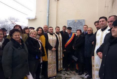 Urmaşii Marii Uniri îşi cinstesc înaintaşii: În Chioag a fost dezvelită o placă în memoria săteanului care s-a dus, în 1918, la Alba Iulia (FOTO)