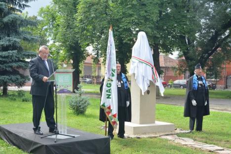 Bustul grofului Rhédey Lajos a fost dezvelit în Parcul Bălcescu (FOTO)