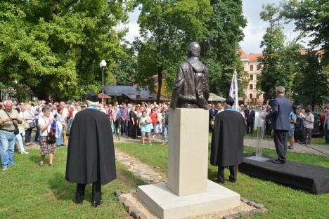 Bustul grofului Rhédey Lajos a fost dezvelit în Parcul Bălcescu (FOTO)