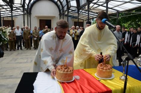 Autorităţile au marcat Ziua Eroilor Neamului cu depuneri de coroane (FOTO)