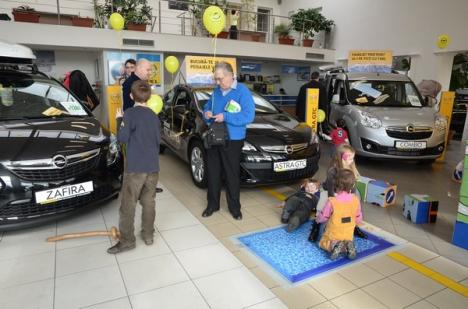 Noile modele Opel, testate de orădeni la Ziua Porţilor Deschise (FOTO)