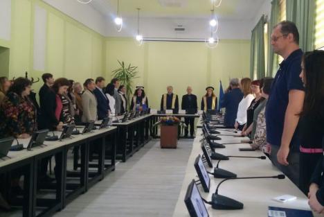 Un nou Doctor Honoris Causa al Universității din Oradea: Profesorul Laurențiu Șoitu a devenit membru al comunității academice