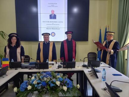 Profesorul Marin Manolescu, specialist în pedagogie, a devenit Doctor Honoris Causa al Universității din Oradea
