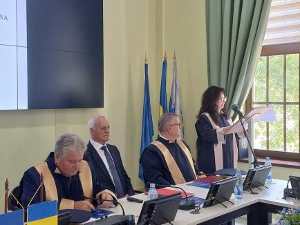 Profesorul Marin Manolescu, specialist în pedagogie, a devenit Doctor Honoris Causa al Universității din Oradea