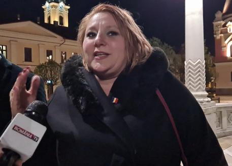 Diana Șoșoacă, la Oradea: Și-a lăsat puținii susținători să o aștepte o oră, preferând să apară la TV (FOTO / VIDEO)