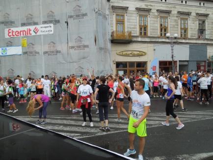 Oradea City Running... Wet! Sute de oameni au alergat în ciuda ploii torenţiale, la Oradea (FOTO / VIDEO)