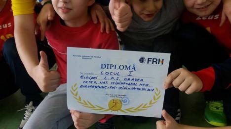 Pe primul loc! Copiii de la LPS Bihorul s-au calificat la turneul semifinal al Campionatului Naţional de Minihandbal