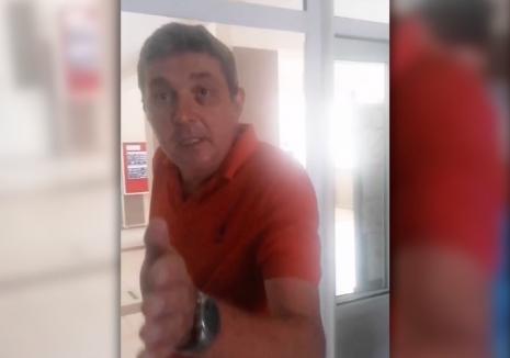 Directorul de liceu din Oradea acuzat că s-a dus beat la școală va fi cercetat disciplinar. A refuzat să fie testat de alcool la Poliție, deși pretinde că n-a băut (VIDEO)