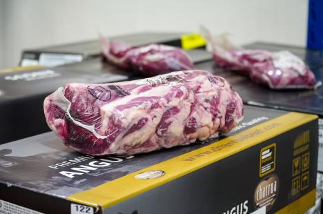 Poftă de excelență: Platforma carne-online.ro a Distri Fresh International Oradea, cel mai căutat e-shop de profil din România (FOTO)