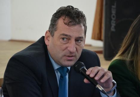 Hai cu denunţul! Fostul primar al Beiuşului, Adrian Domocoş, are probleme cu turnătoriile