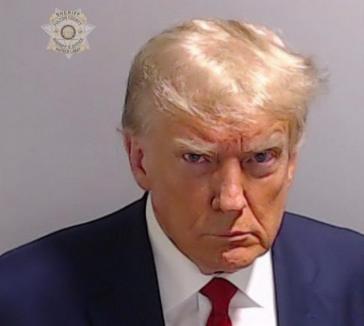 Fotografie istorică: Donald Trump, imortalizat ca inculpat