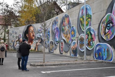 Oradea, îndrăznește să visezi! Prima pictură murală de mari dimensiuni din oraș, inaugurată lângă parcul Brătianu (FOTO/VIDEO)