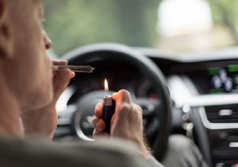 Pericol public în trafic: Un șofer din Oradea și unul din Pomezeu s-au urcat drogaţi la volan