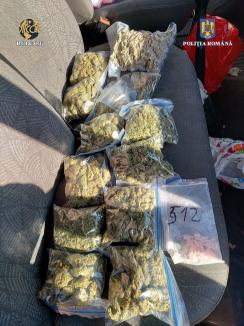 Traficant de droguri prins în flagrant în cartierul Ioşia din Oradea. Avea peste 1,2 kilograme de cannabis în maşină! (FOTO)