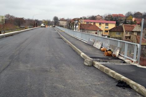 Pe terminate. Lucrările la drumul expres au intrat în faza asfaltării ultimelor tronsoane (FOTO)