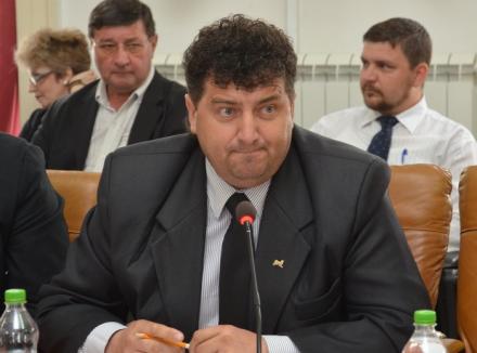 Voloşeniuc demisionează din Consiliul Judeţean şi din conducerea PNL Bihor, din cauza problemelor penale