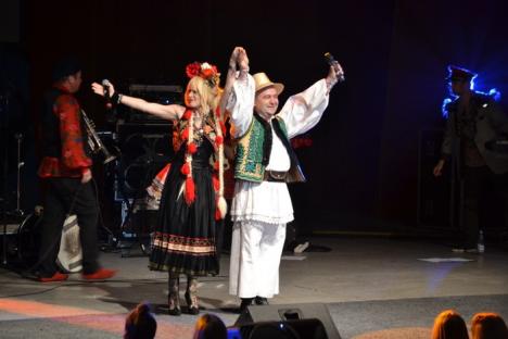 La Oradea, Loredana şi-a împlinit un vis: A cântat alături de Călin Pop de la Celelalte Cuvinte (FOTO/VIDEO)