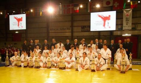 Orădeanul Marius Ilaş, pentru a cincea oară campion european la Karate Kyokushin (FOTO)