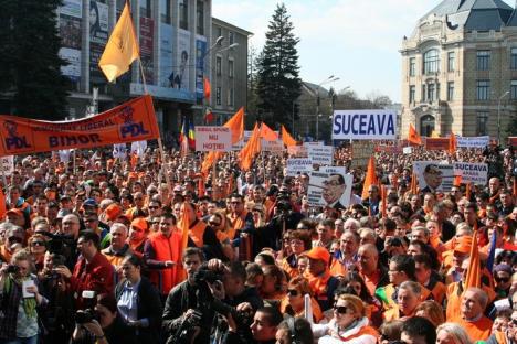 PDL-iştii bihoreni au protestat la Cluj Napoca. Peste 1.500 de membri şi simpatizanţi au scandat împotriva lui Ponta