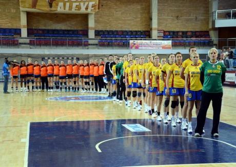 Naţionala de handbal feminin a dispus de Olanda la Oradea, cu scorul de 36-29 (FOTO)