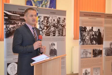 Lumini în noapte: Expoziţia omagiu pentru cei care au salvat evrei în timpul Holocaustului, vernisată în prezenţa ambasadorului Danemarcei (FOTO)