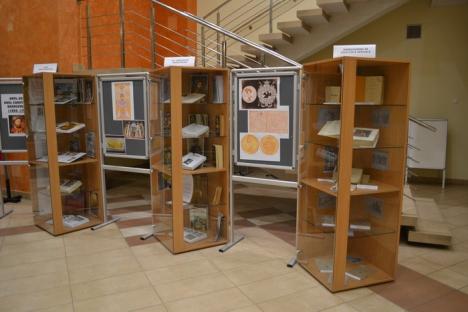 Ziua porţilor deschise la Bibliotecă: imagini de colecţie cu vizitele regale la Oradea (FOTO)