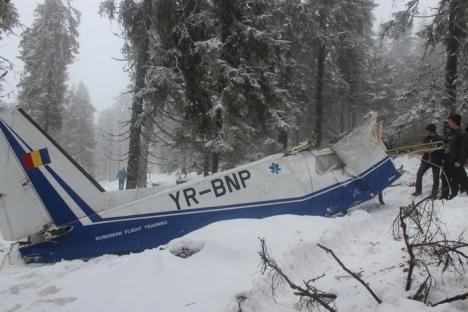 Eroi în zăpadă, eroi în noroi: Bihorenii s-au remarcat în operaţiunile de salvare din accidentul aviatic din Apuseni (FOTO)