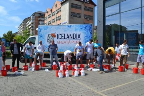 Acţiunea Ice Bucket Challenge din Oradea, salvată de poloiştii de la CSM (FOTO/VIDEO)