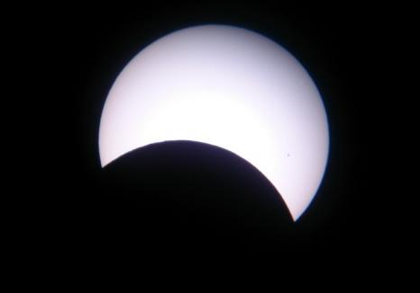 Cum s-a văzut eclipsa la Oradea (FOTO)