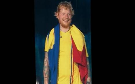 Ed Sheeran a cântat la Bucureşti îmbrăcat în tricoul 'Naţionalei' şi a fluturat tricolorul (VIDEO)