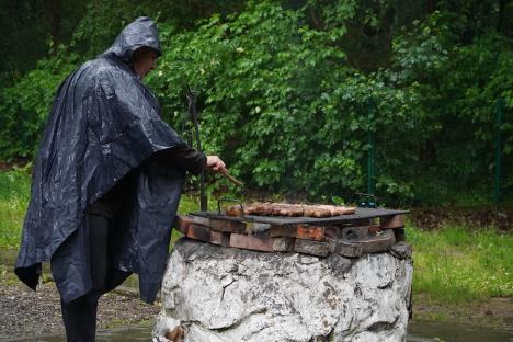 Școală în aer liber. Tabere de ecologie pentru elevi din tot Bihorul, în Luna curățeniei (FOTO)