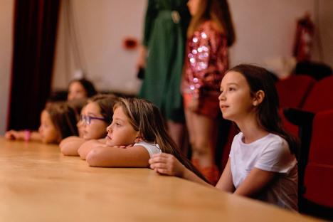 Şcoala de mini-staruri: Academie de actorie, modelling, dans și dezvoltare personală pentru copii, la Oradea (FOTO/VIDEO)