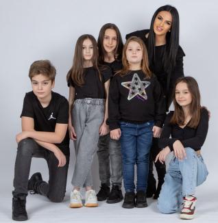 Şcoala de mini-staruri: Academie de actorie, modelling, dans și dezvoltare personală pentru copii, la Oradea (FOTO/VIDEO)