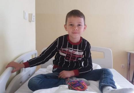 De Crăciun, fii mai bun! Un băieţel de 9 ani din Bihor, diagnosticat cu o boală cruntă, are nevoie de ajutor, pentru un transplant