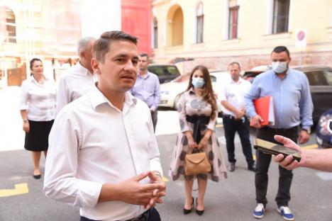 Jale la PSD: Criticat pentru scorul de la alegerile locale, pe Emilian Pavel l-a podidit plânsul