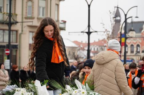 Festivități dedicate lui Mihai Eminescu, la Oradea: „Singurul mod de a-l omagia este să-l citim și să-l recitim. Fără asta, nu există” (FOTO/VIDEO)