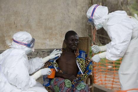 Primul european infectat cu Ebola, un misionar din Spania, va fi adus acasă