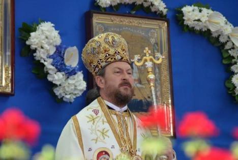 Patriarhia confirmă: Episcopul Huşilor a fost filmat întreţinând relaţii sexuale cu un alt bărbat (VIDEO)