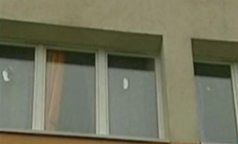 11 oameni s-au aruncat de la etaj speriaţi că li s-a arătat Diavolul