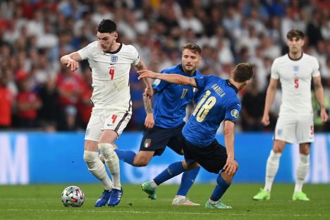 Italia este campioana Europei la fotbal! Portarul italian a apărat două penalty-uri (FOTO / VIDEO)