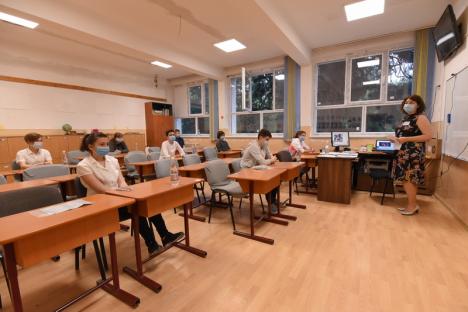 A început Evaluarea Naţională. Şase elevi din Bihor nu pot participa, fiind în izolare la domiciliu (FOTO)