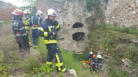 Pompierii şi-au testat forţele în Cetatea Oradea: Trei persoane rănite, în urma unui cutremur (FOTO / VIDEO)