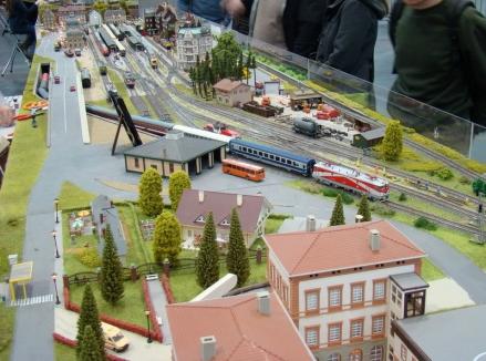 Eveniment inedit, în weekend, la ERA Park: expoziție de trenuri în miniatură la Oradea (FOTO)