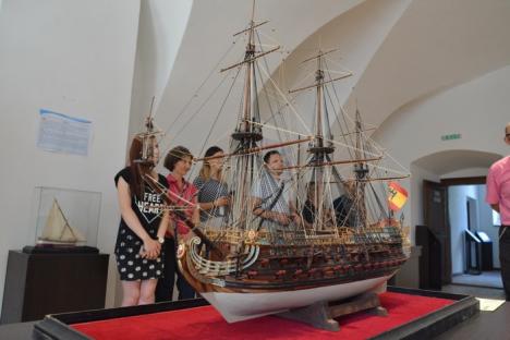 Corăbiile din Cetate: Expoziţie inedită, de machete de corăbii, la Muzeul Cetăţii şi al oraşului Oradea (FOTO)