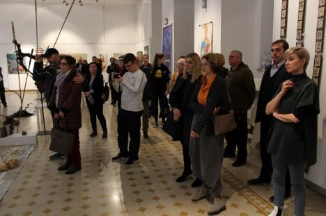 'De la Est la Vest': Orădenii sunt chemaţi la o expoziție a artiştilor plastici bihoreni, prezentată şi în Italia (FOTO)