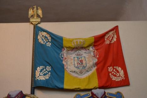 Drapelele uneia dintre cele mai glorioase mari unităţi ale Armatei Române, Divizia 11 Infanterie, aduse la Muzeul Militar Oradea (FOTO)