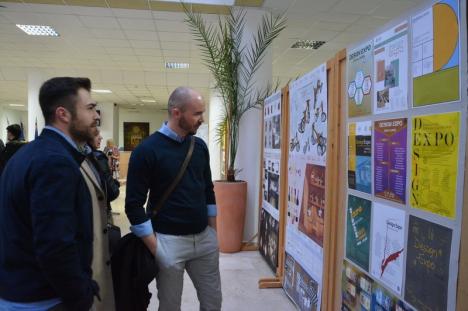 Colţ al imaginaţiei: Viitorii designeri orădeni și-au expus munca în holul Bibliotecii Universității (FOTO)