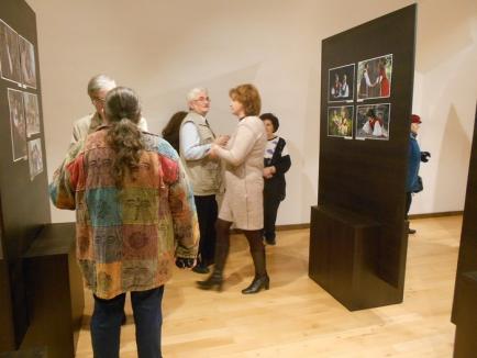 Instantanee dintr-o zonă magică. La Muzeul Cetăţii a fost inaugurată o expoziţie foto pe teme etnografice (FOTO)