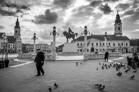 'Oradea, oraşul meu îndrăgit': expoziţie de fotografie în Turnul Primăriei (FOTO)